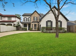 1332 Woodcrest Dr, Houston, TX 77018