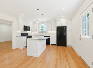 96 Liberty St #2, Danvers, MA 01923