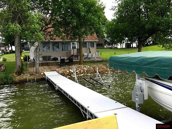 2nd image of 574 Doran Dr
