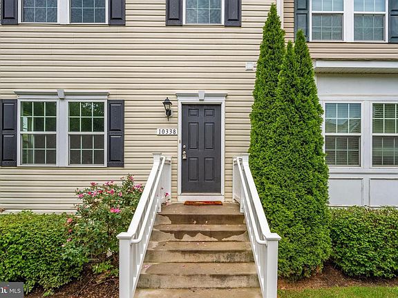4th image of 10338 Bridle Ct