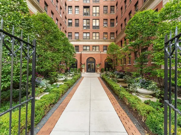 400 W Deming Pl APT 4N, Chicago, IL 60614