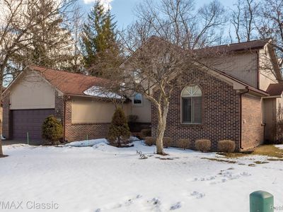 5909 Lockwood, West Bloomfield, MI, 48322