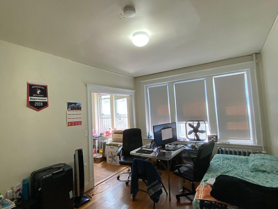 2nd image of 1170 Boylston St #30