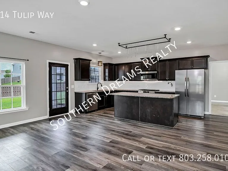 414 Tulip Way — Photo 13