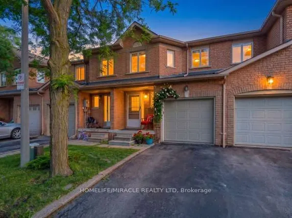 200 Cresthaven Rd #59, Brampton, ON L7A 1J5