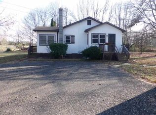37 Schages Ln, Stuarts Draft, VA 24477