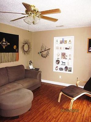 3rd image of 38 Greeneland Blvd