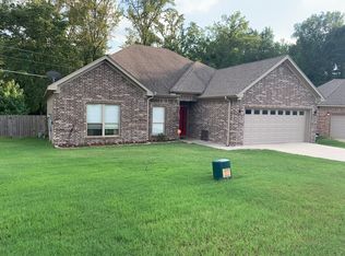8260 Nora Ln, Sherwood, AR 72120