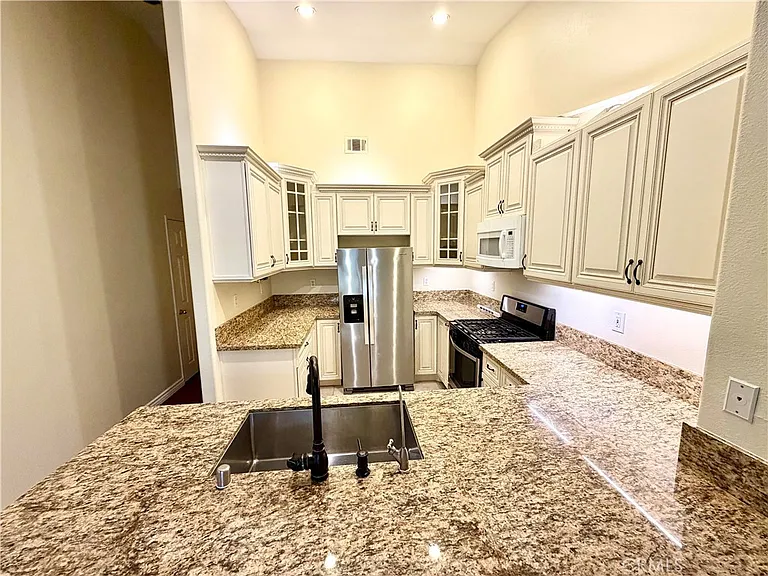 19 Sentinel Pl — Photo 5