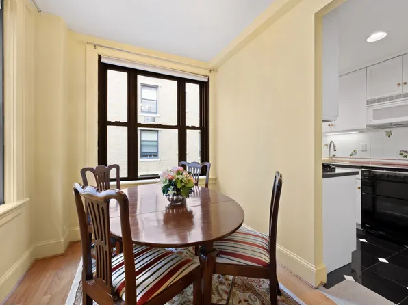 12 East 97th Street image 6 of 9