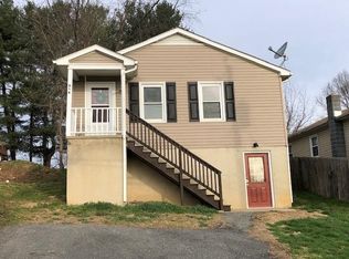 614 B St, Staunton, VA 24401