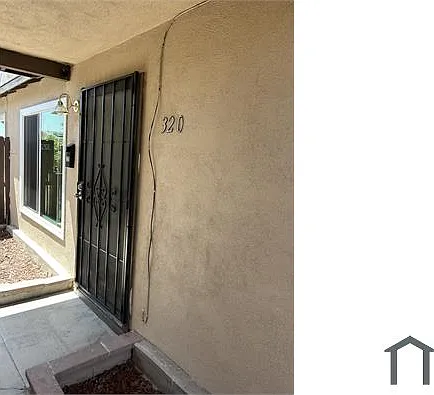 320 Mary Anne Ave — Photo 1