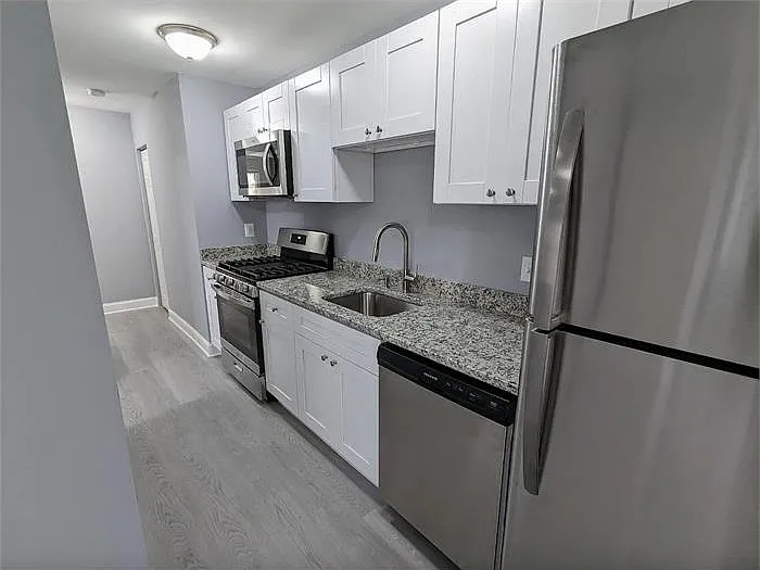 Building Photo - 5325 Bass Pl SE #2