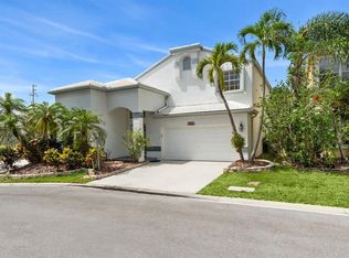 9452 NW 8th Cir, Plantation, FL 33324