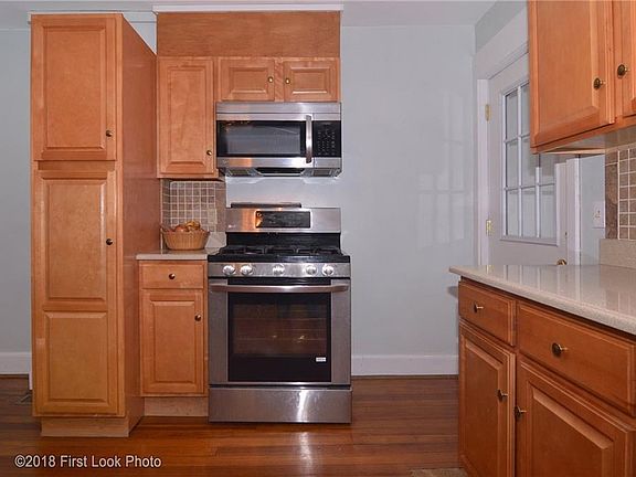 3rd image of 15 Woodland Ct #15