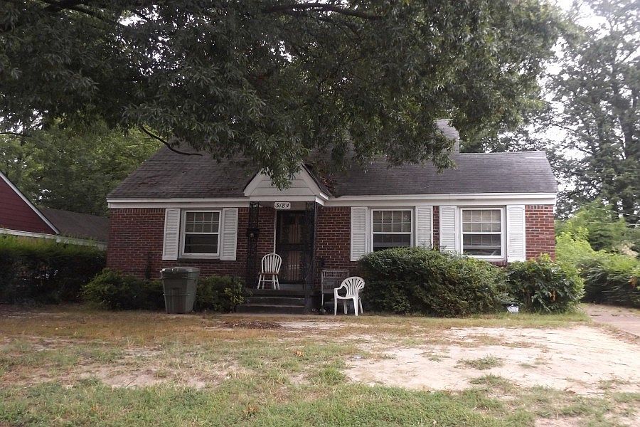 1st image of 3184 Lamphier Ave