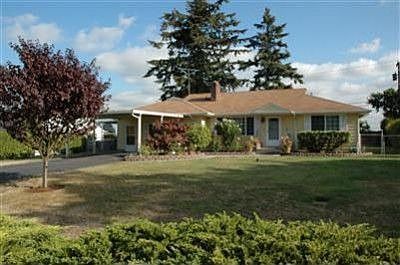 5th image of 10621 Irene Ave SW