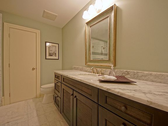 2nd Floor Bath