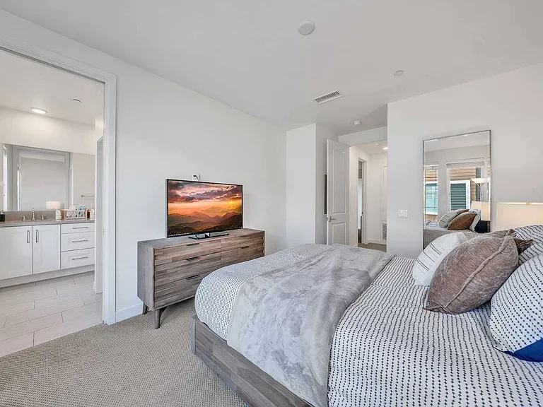 769 Doheny Way — Photo 20