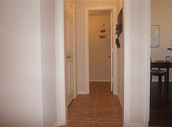 5th image of 291 Hawthorn Dr