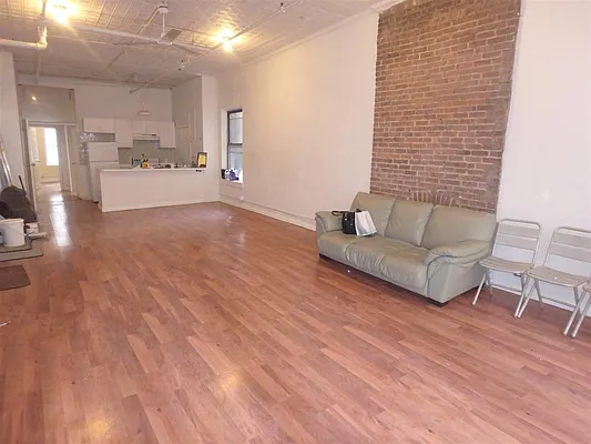 Rented by ArdorNY | media 12