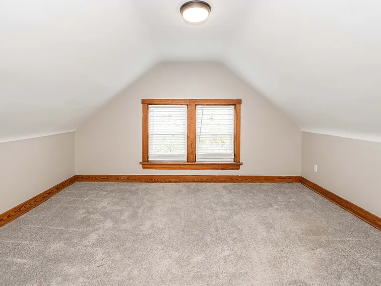 2737 Arbor Ave — Photo 31