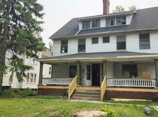 1665 Glenmont Rd, Cleveland, OH 44118