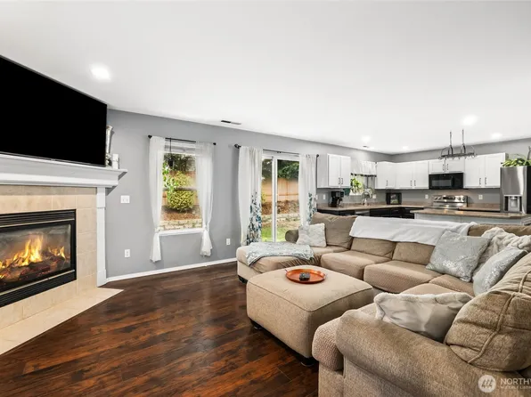 18401 95th Avenue Ct E, Puyallup, WA 98375