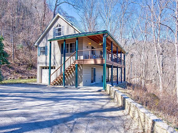 2nd image of 1463 Apple Creek Rd