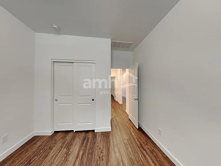 4218 S 105th Dr — Photo 14