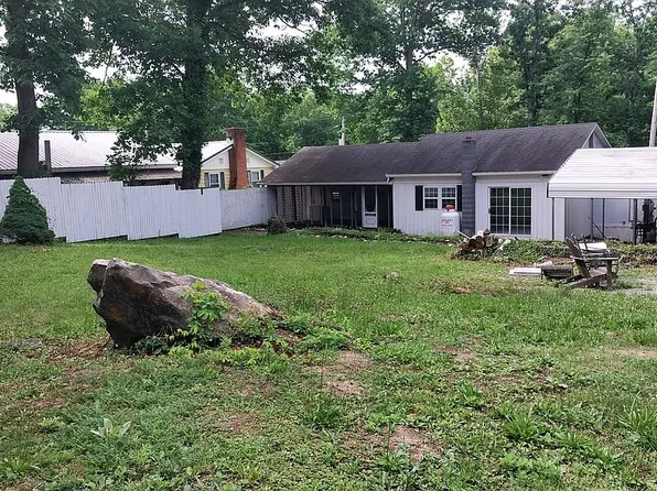 8365 Hudson St, Three Springs, PA 17264