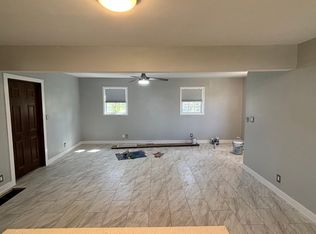 195 Royal Rd #D, Beech Grove, IN 46107