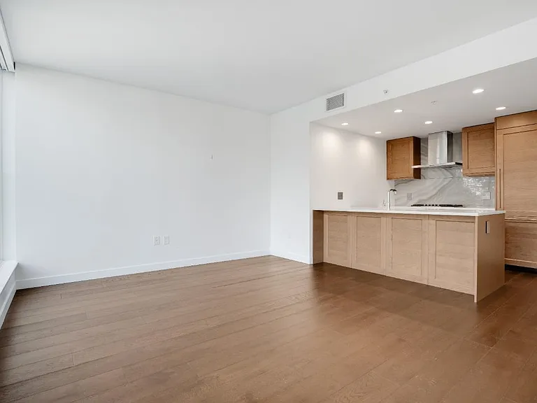 5629 Birney Ave #5XX — Photo 4