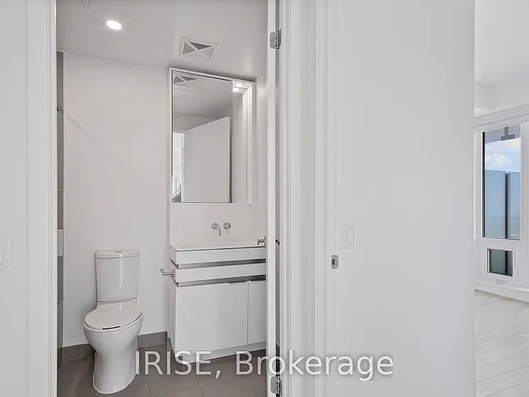 197 Yonge St #3405 — Photo 20