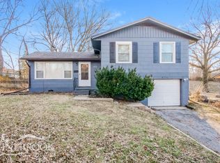 4131 Vineyard Rd, Kansas City, MO 64130
