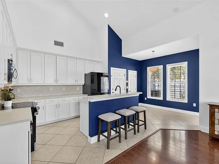 5536 Luminar Pointe Ln — Photo 19