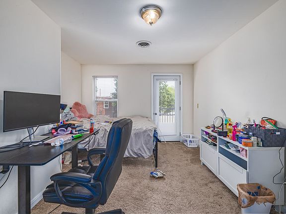 5th image of 246-254 E University Ave #246-2