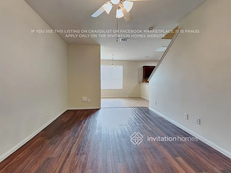 1023 Doubletree Glen Dr — Photo 5