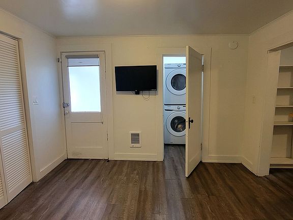 4th image of 5503 S Corbett Ave #A