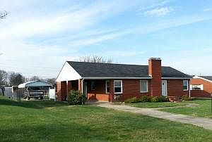 1st image of 2629 Pinecrest Dr