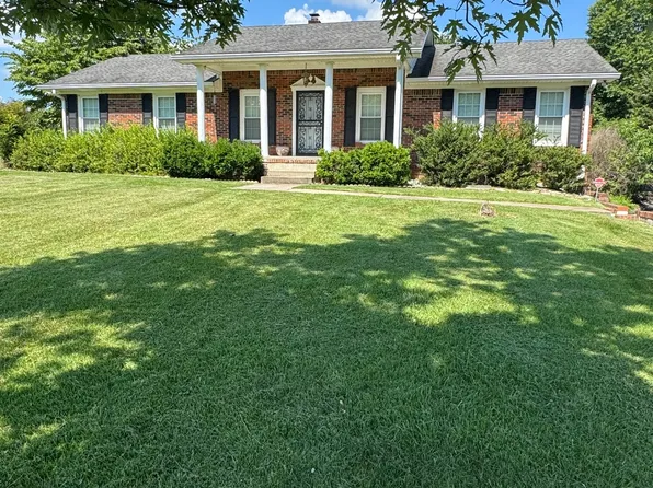 115 Forkum Ln, Lafayette, TN 37083