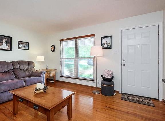 4th image of 2903 Sprucewood Dr