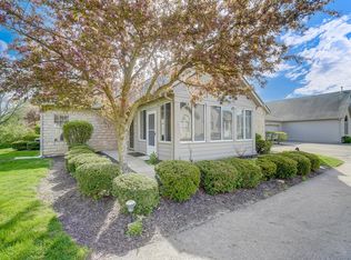 2260 Ravine Woods Dr #19-226, Grove City, OH