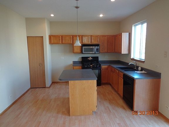 4th image of 1379 Cottonwood Dr