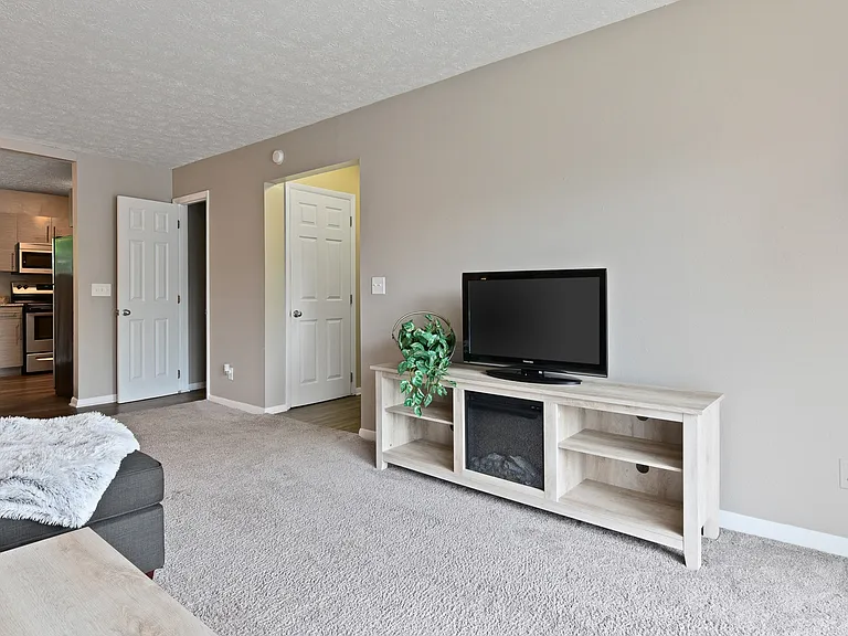 Heritage Hill Estates Apartments — Photo 7