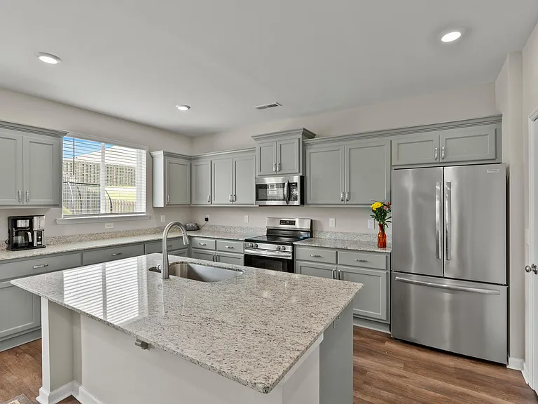 100 Shirley Harris Dr — Photo 6