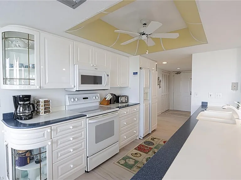 11116 Gulf Shore Dr #601 — Photo 5