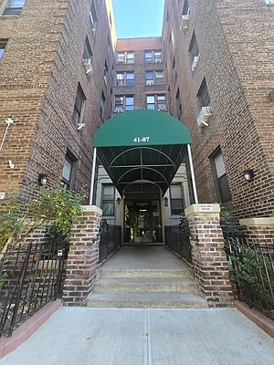 41-07 42nd Street #3H