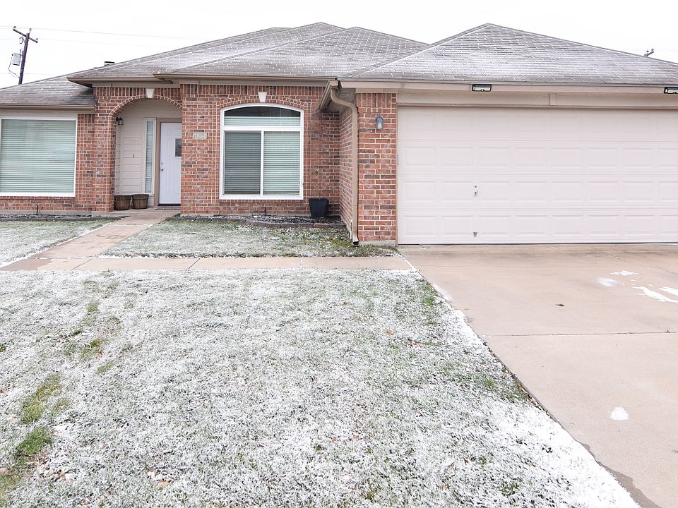 1st image of 4814 Water Oak Dr