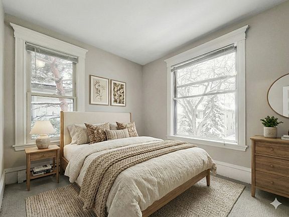 3rd image of 644 Van Buren St NE APT 4